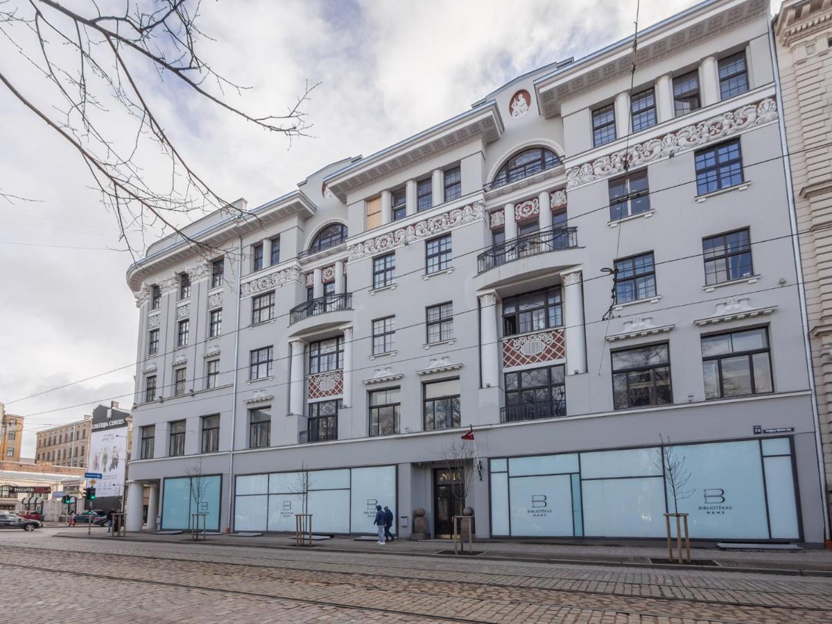 Quiet Former Library Apartment In A Dream Location Riga Esterno foto